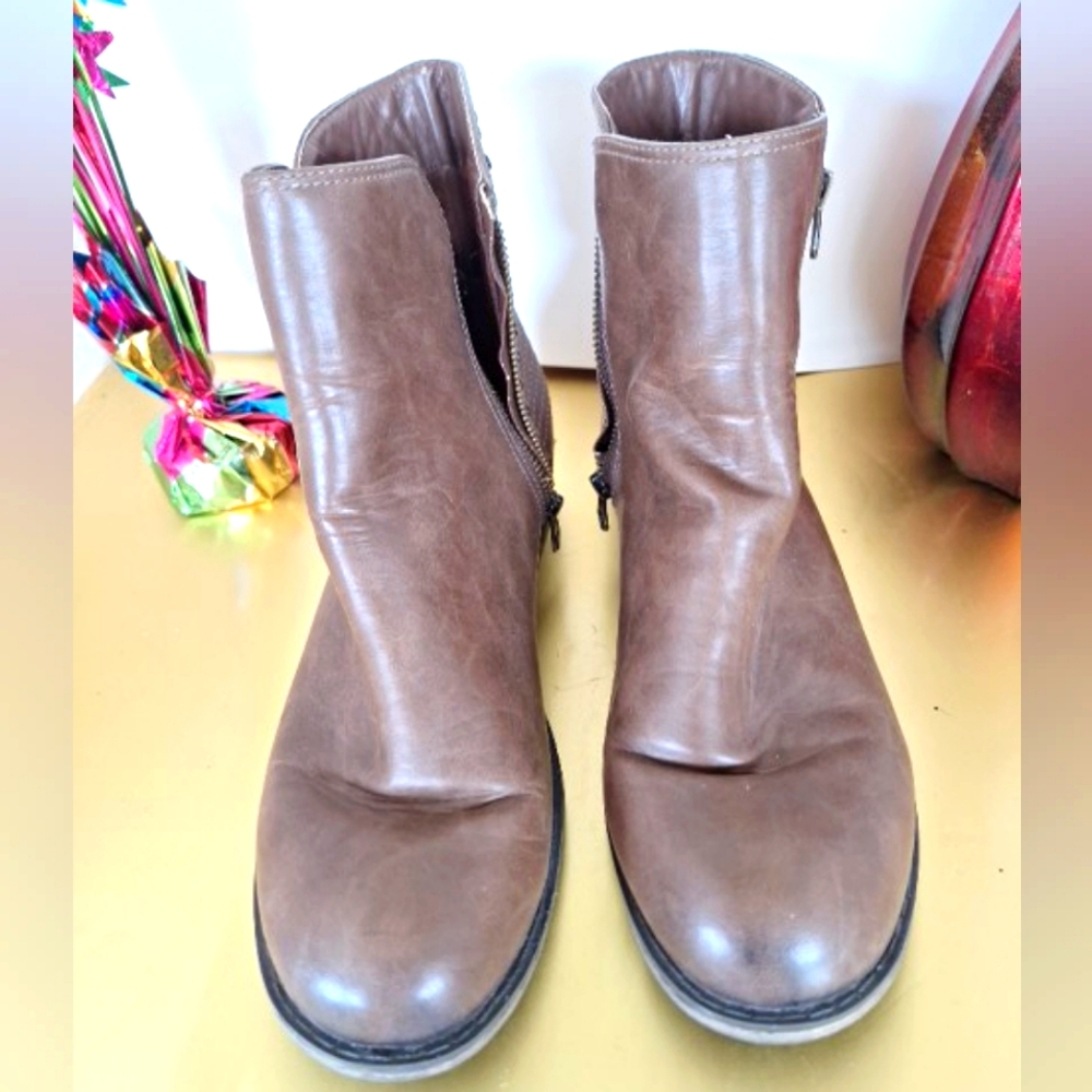 Fergolicious, Size 10
